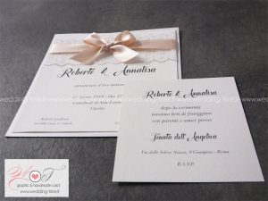 partecipazione matrimonio elegante pizzo e nastro rosa cipria