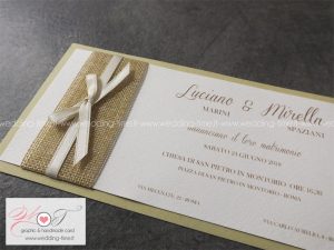 Partecipazione Matrimonio Shabby Chic con applicazione di fascia in yuta e nastrino in raso