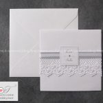 partecipazione matrimonio elegante con pizzo macramè e nastro